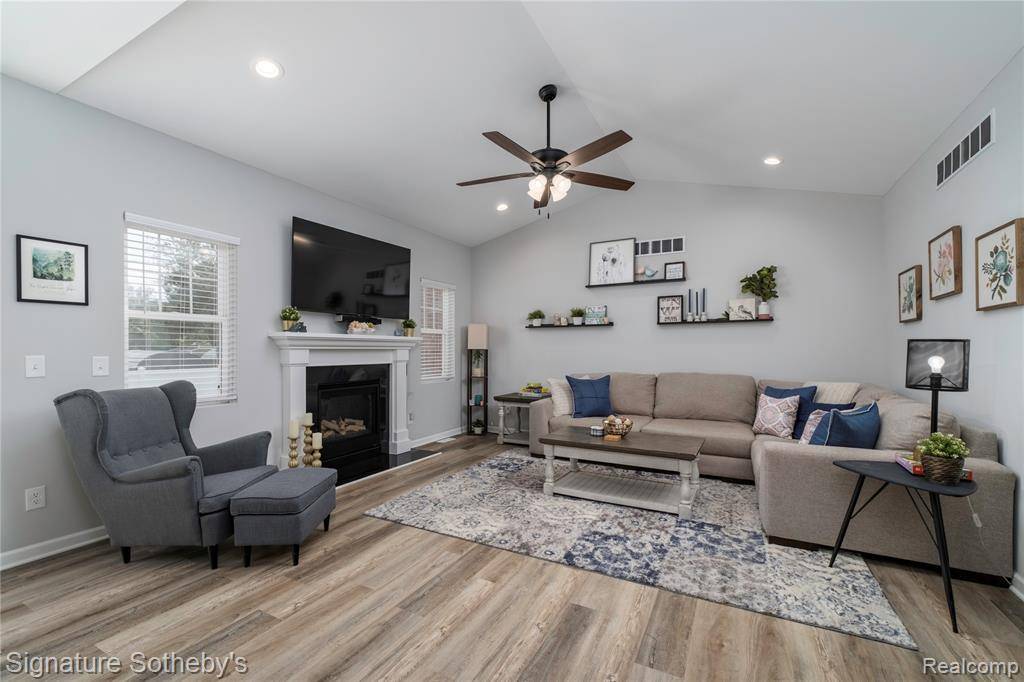 Westland, MI,38671 Belliveau Street