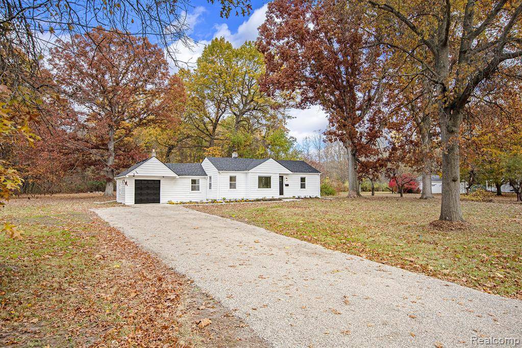 Belleville, MI 48111,44260 Clay Road