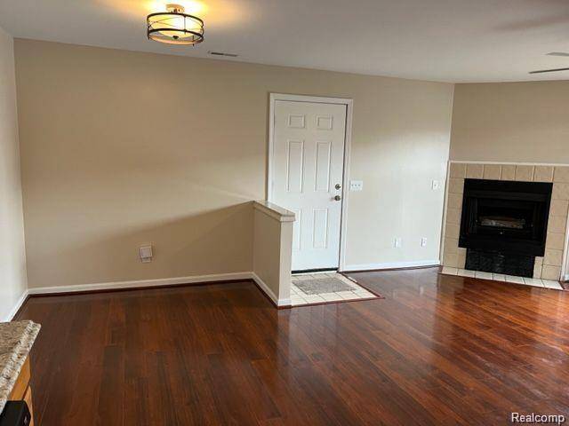 Fraser, MI 48026,16143 Clarkson Drive