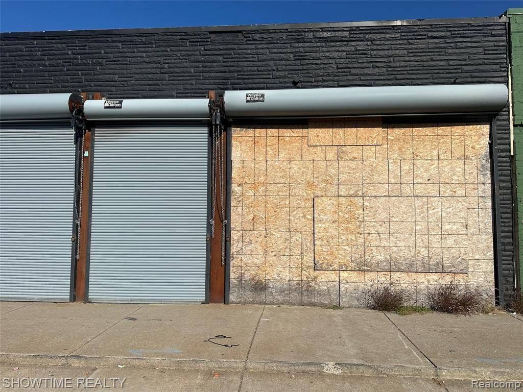 Detroit, MI 48235,17500 W 7 MILE Road