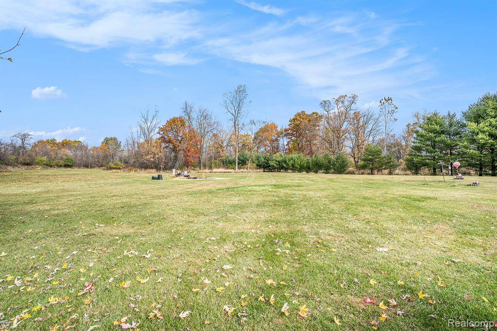 Fenton, MI 48430,6701 Hazard Road