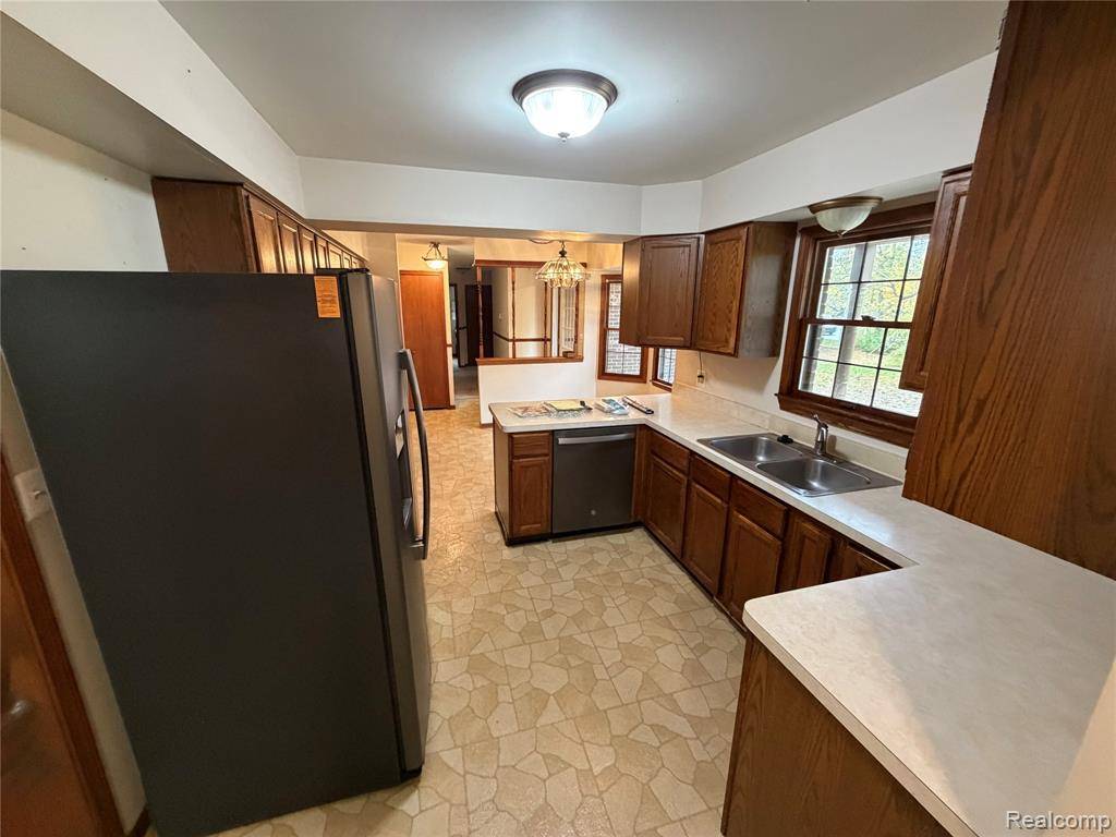 Novi, MI,23095 Beck Road