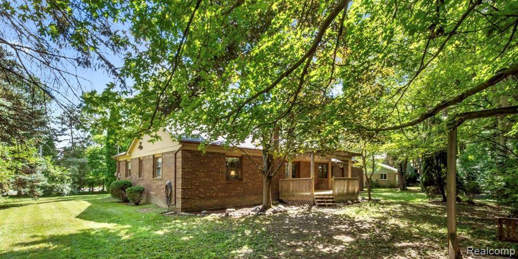 Novi, MI,23095 Beck Road