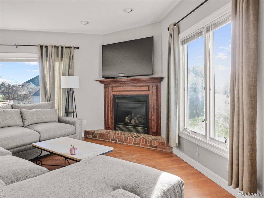 Flushing, MI 48433,2296 Stonefield Drive