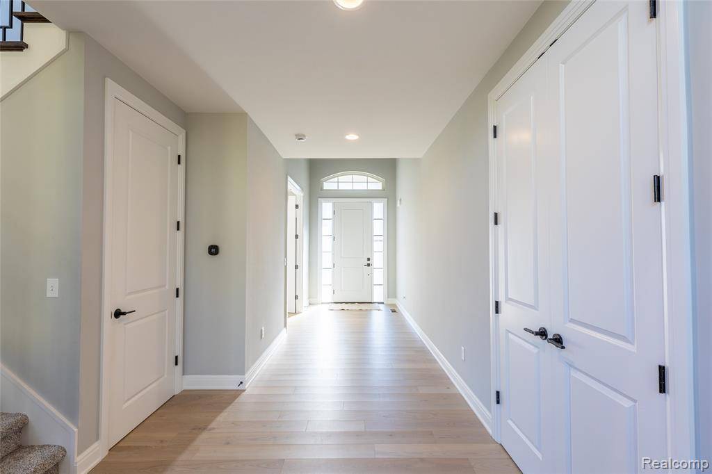 Troy, MI 48085,5092 Westminster Avenue