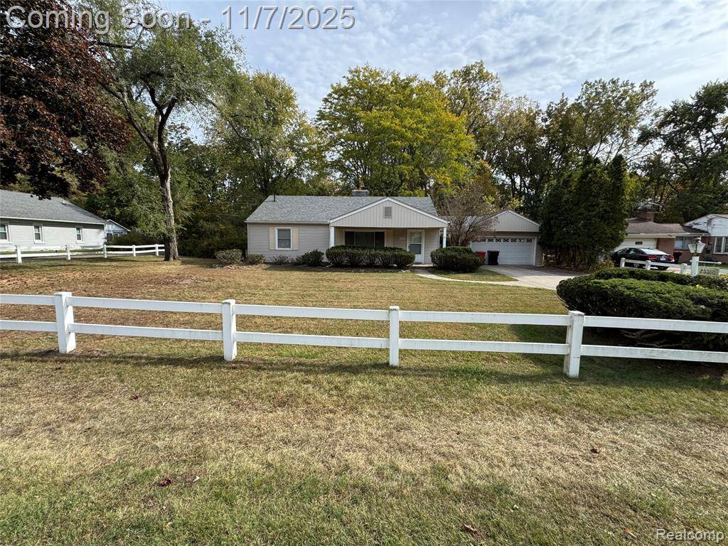 Southfield, MI 48033,23318 Churches Street