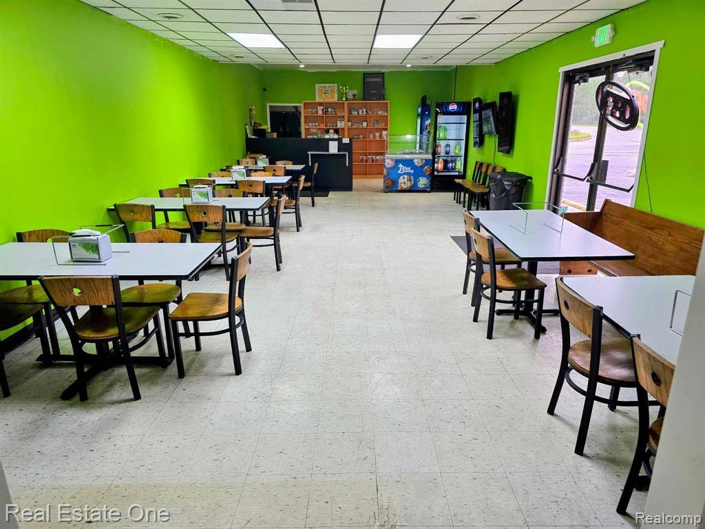 Birch Run, MI 48415,8010 Dixie Highway