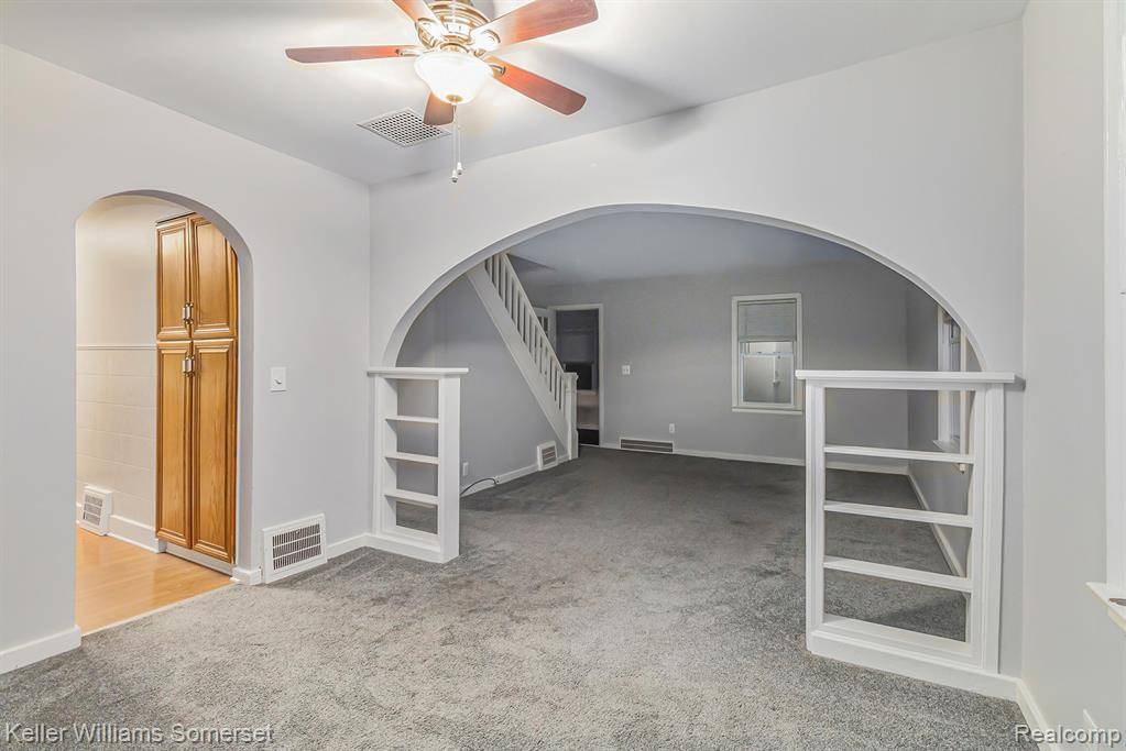 Pontiac, MI 48340,1571 Baldwin Avenue