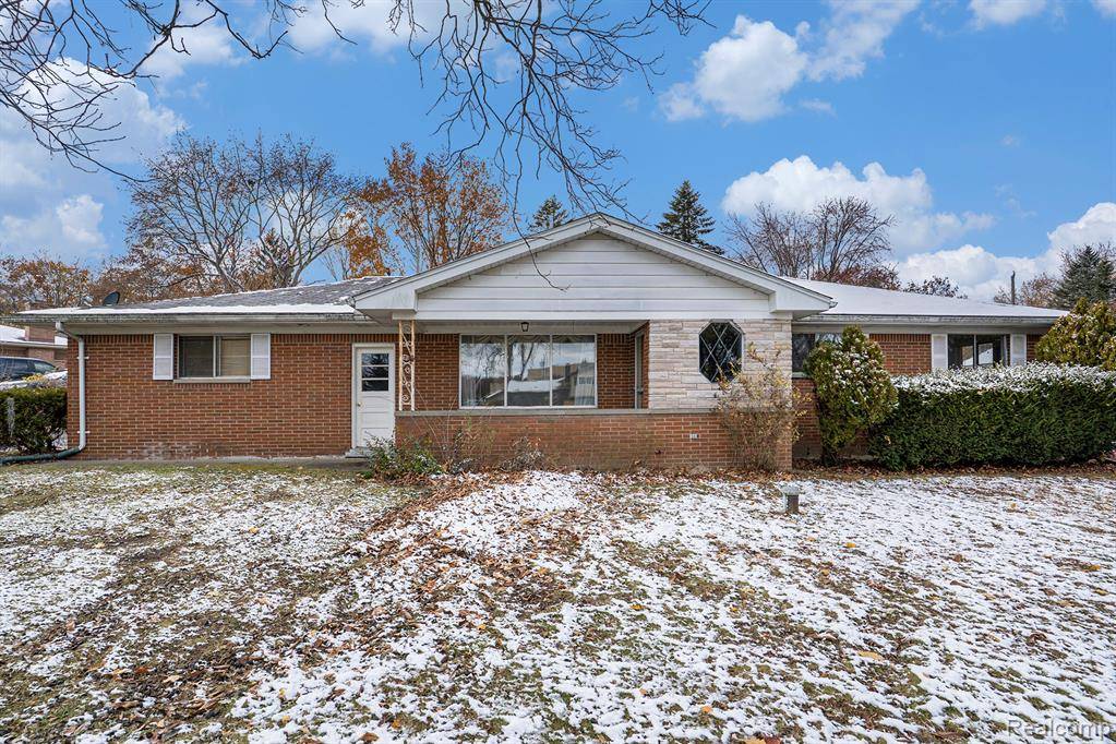 Clarkston, MI,6141 Paramus