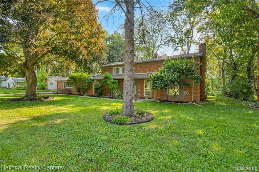 Farmington Hills, MI 48331,29998 Beacontree Street