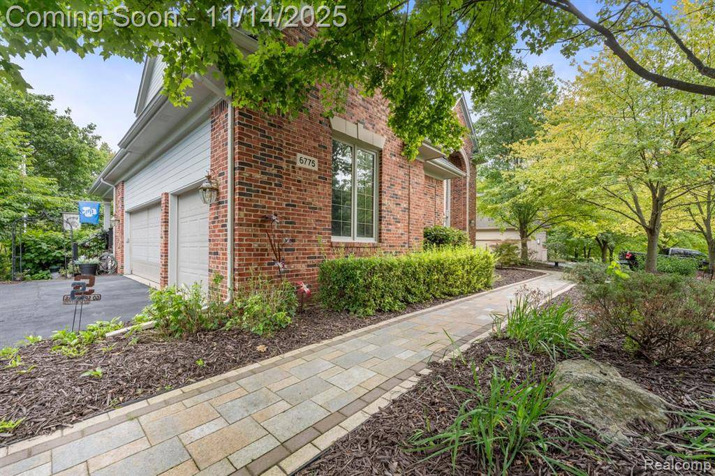 West Bloomfield, MI,6775 Carlyle Crossing