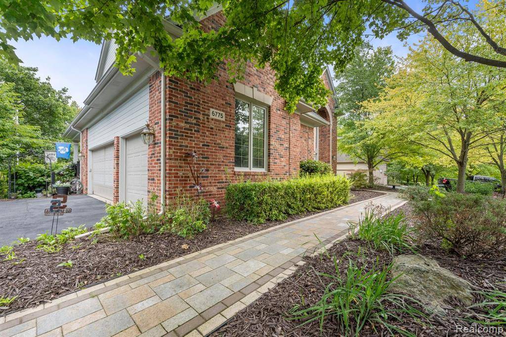 West Bloomfield, MI,6775 Carlyle Crossing