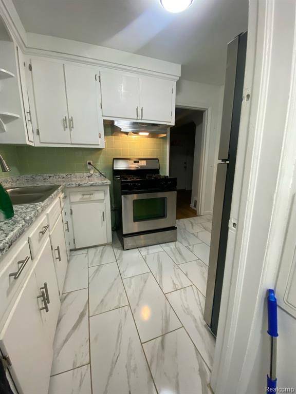 Detroit, MI 48205,11910 Gunston Street