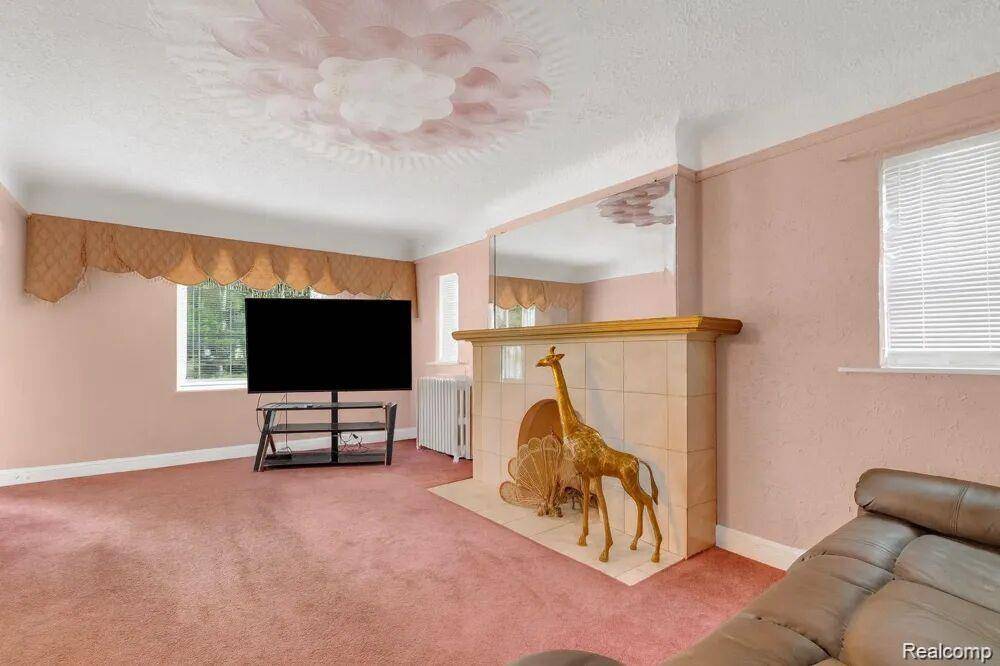 Detroit, MI 48221,16139 Greenlawn Street