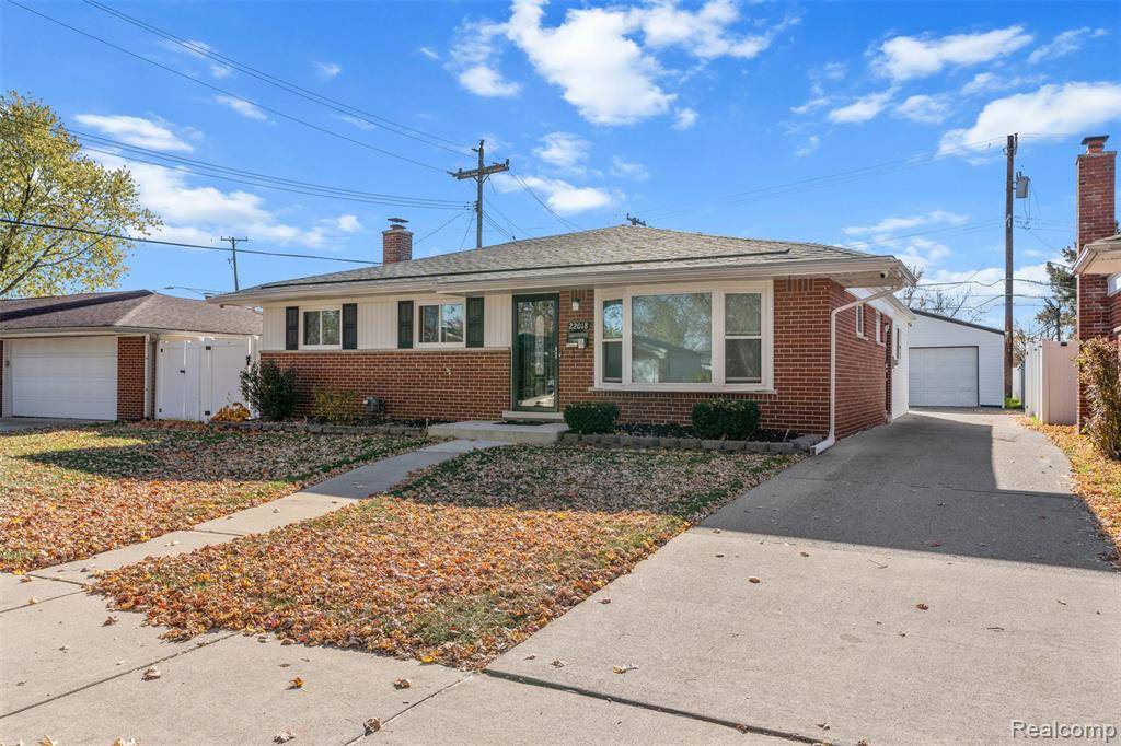 Saint Clair Shores, MI 48082,22018 Timberidge Street