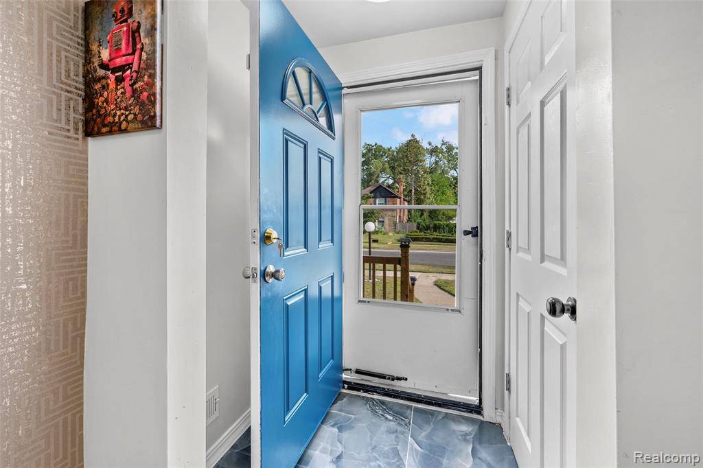 Detroit, MI 48221,20179 CANTERBURY Road