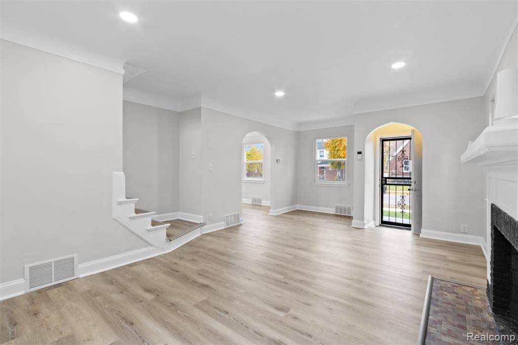 Detroit, MI 48224,4364 Somerset Avenue