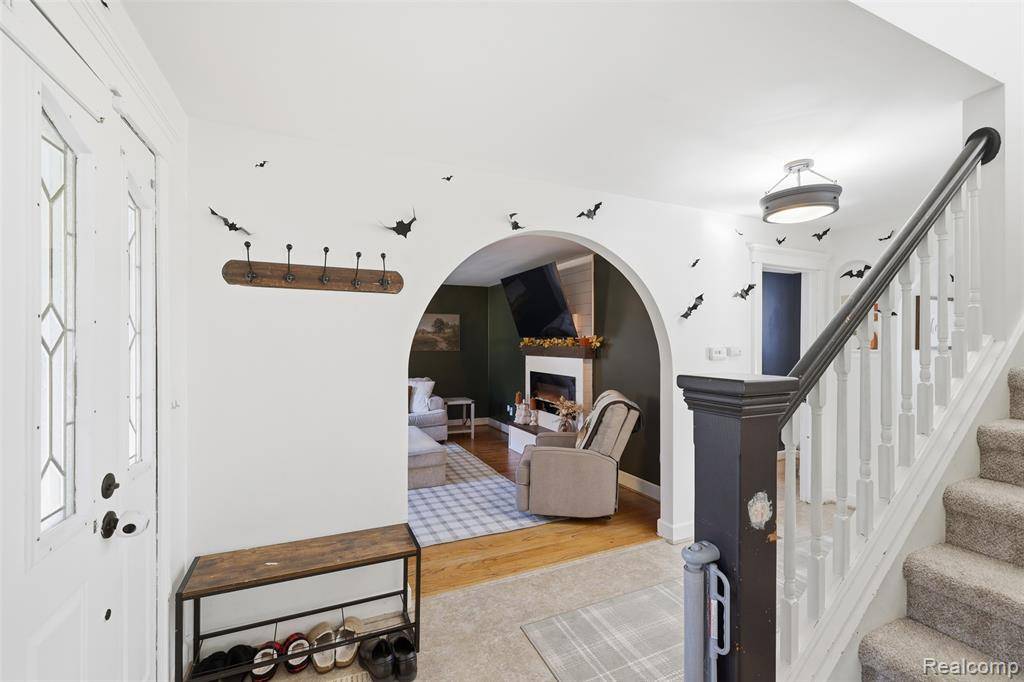 Lapeer, MI 48446,1086 N Saginaw Street