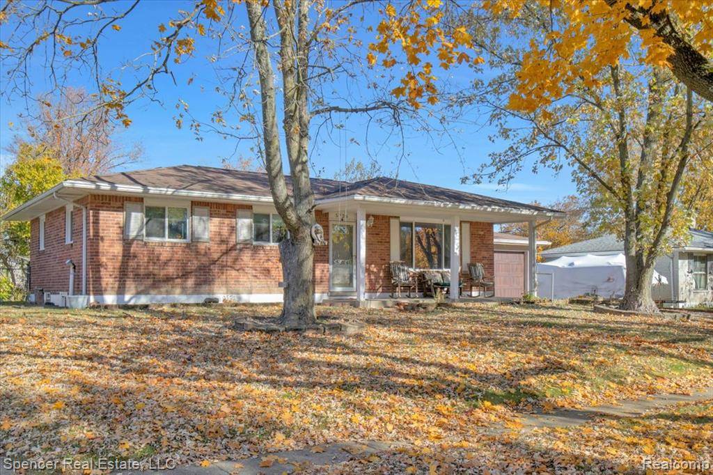 Waterford, MI 48327,5726 Sutherland Drive