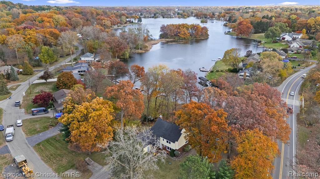 Clarkston, MI,4602 Curtis Lane