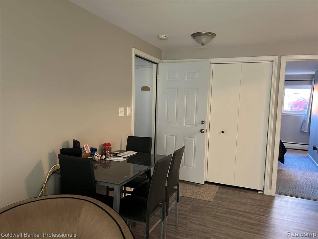 Farmington, MI 48336,31831 Grand River Unit #61