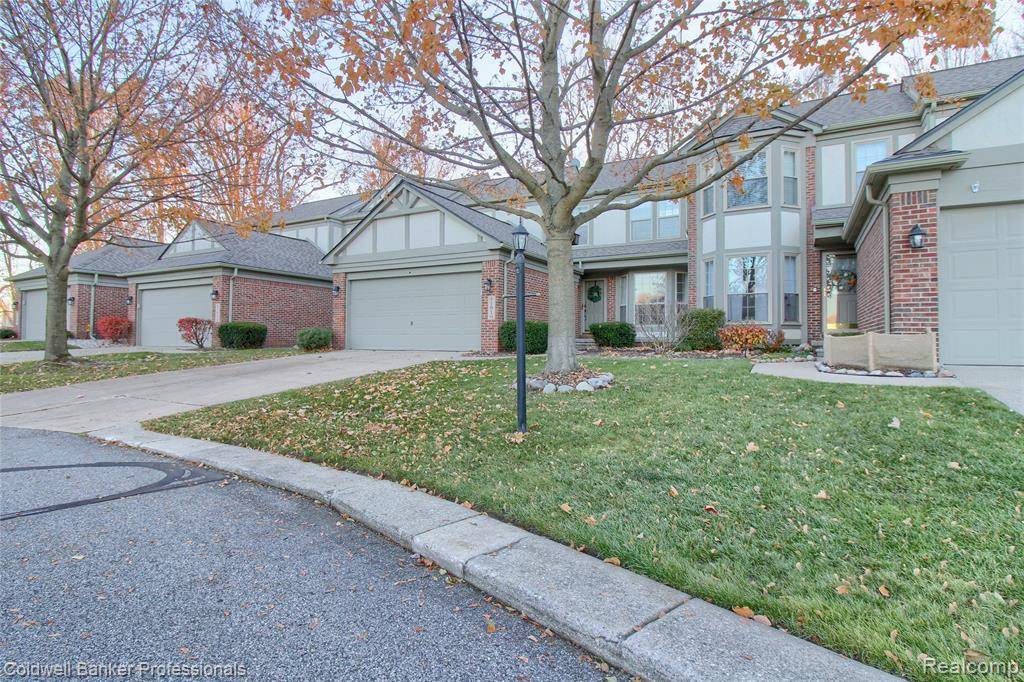 Canton, MI 48188,41816 White Tail Lane