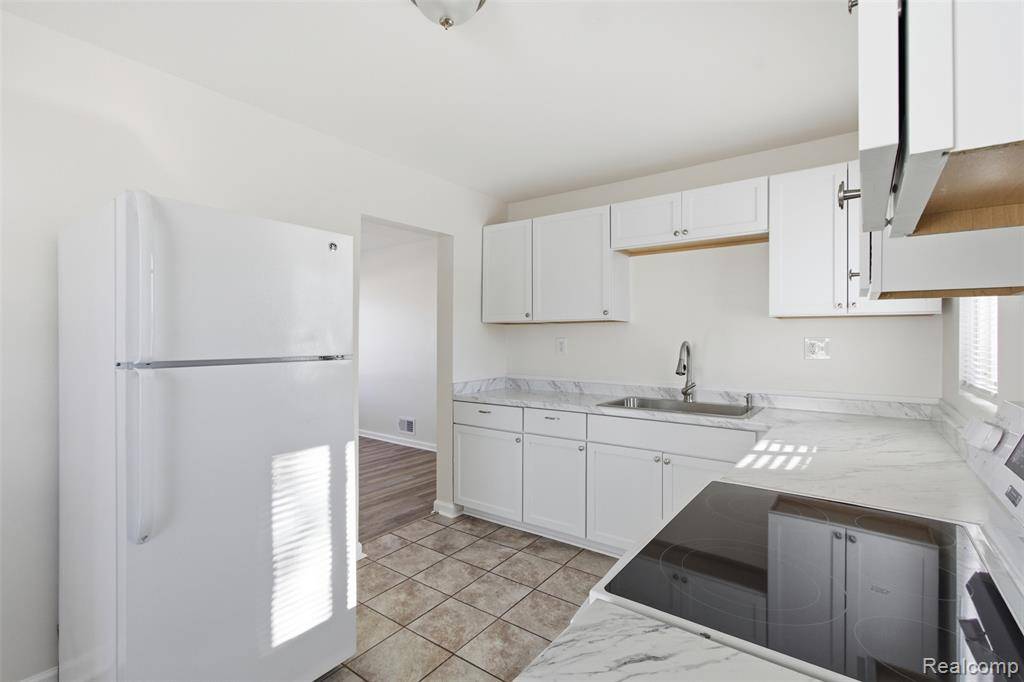 Inkster, MI 48141,27053 Norfolk Street