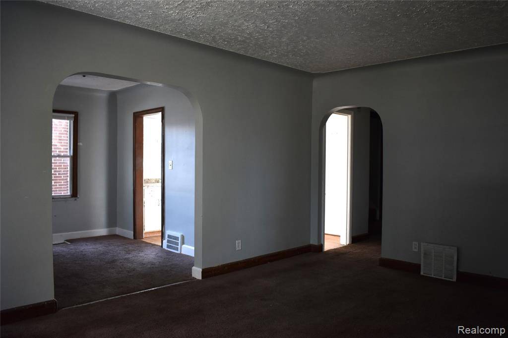 Detroit, MI 48224,9729 Lakepointe Street