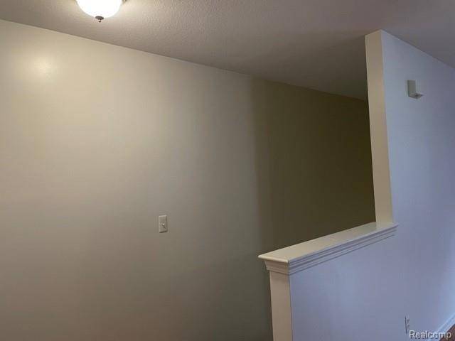 Dearborn Heights, MI 48127,14 EDEN PARK Drive