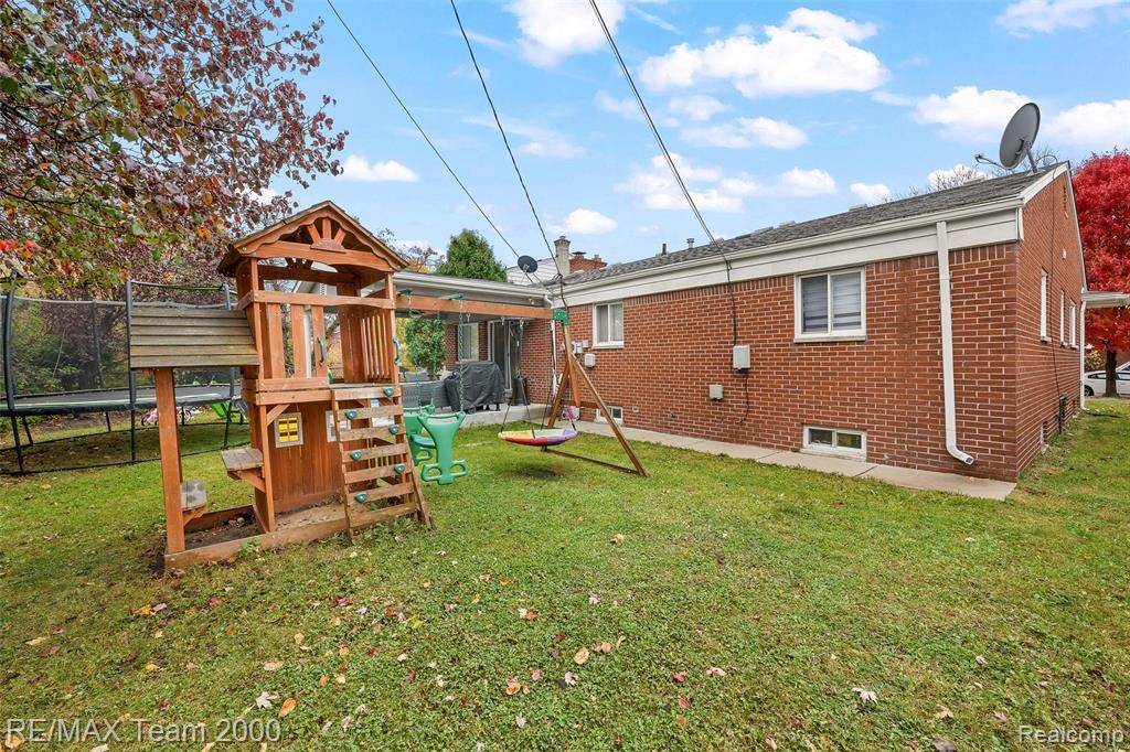 Dearborn Heights, MI 48127,1262 Sherbourne Drive