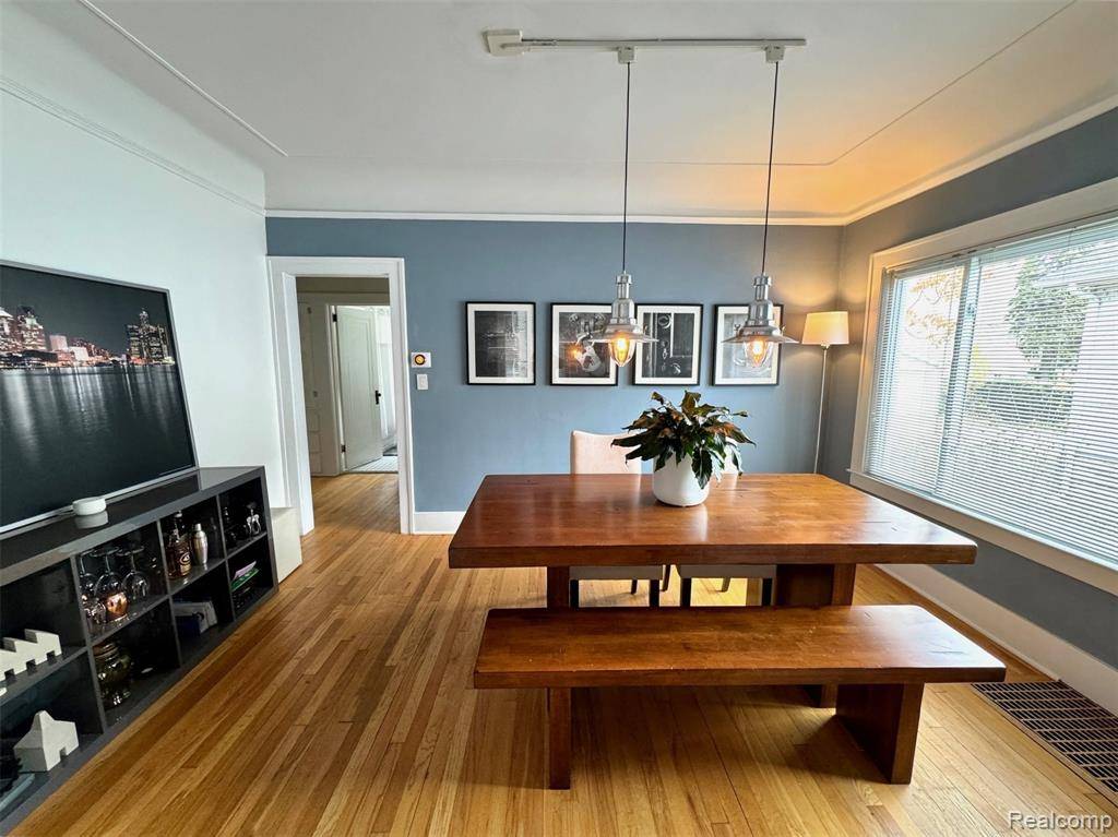 Fenton, MI 48220,240 Pearson N Street