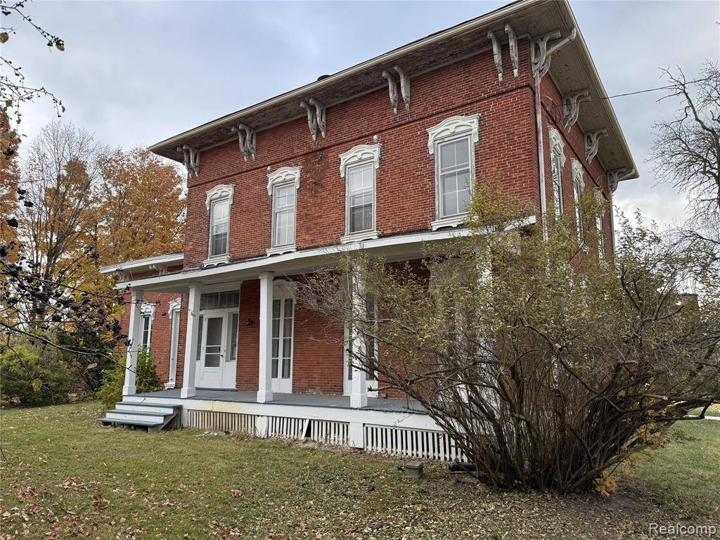 Saline, MI 48176,7443 E Michigan Avenue