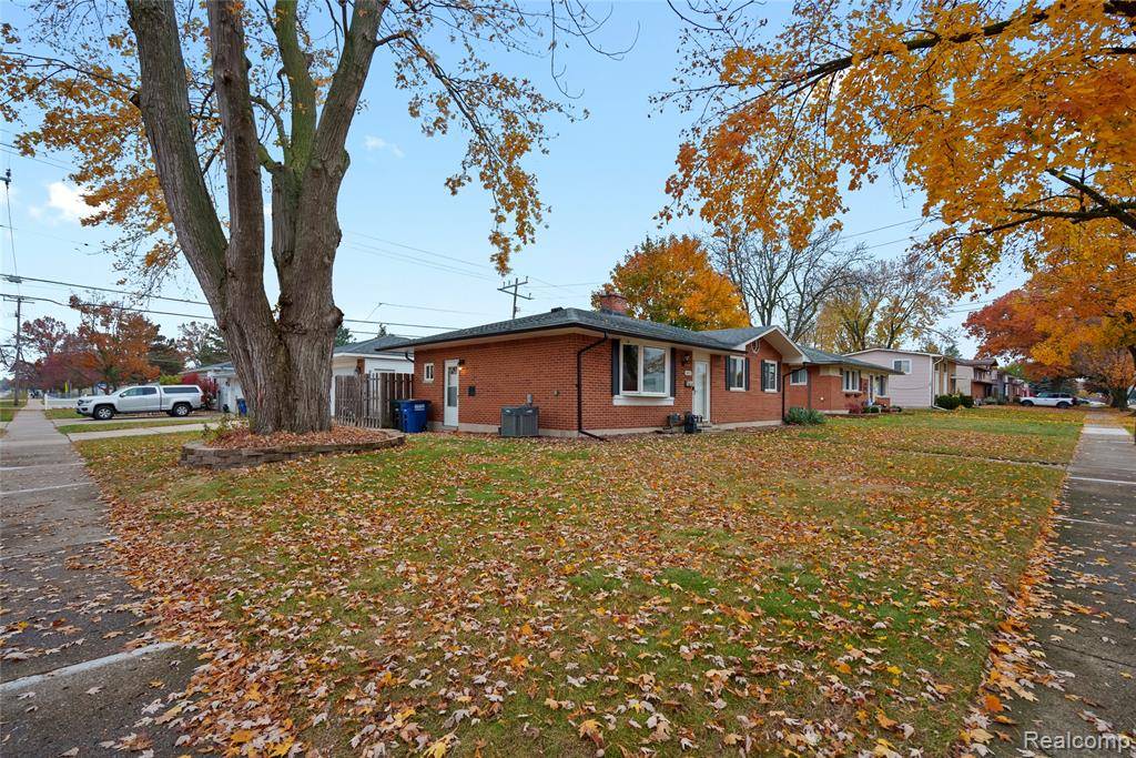 Westland, MI,34423 Tonquish Trail