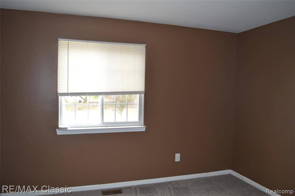 Canton, MI 48188,40433 Bluesprings Court