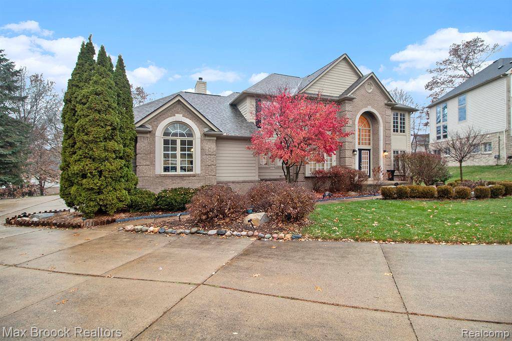 Commerce Twp, MI 48382,1882 Bay Mt Lane