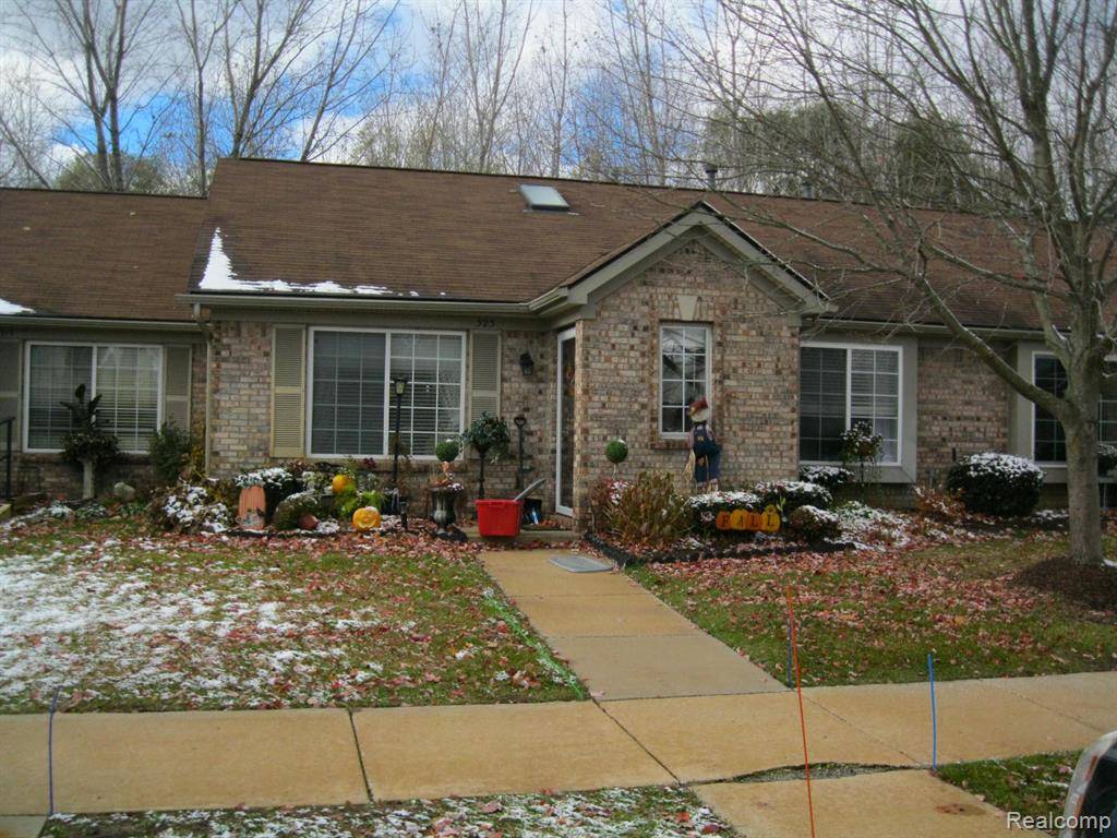 Highland, MI,323 Countryside Court