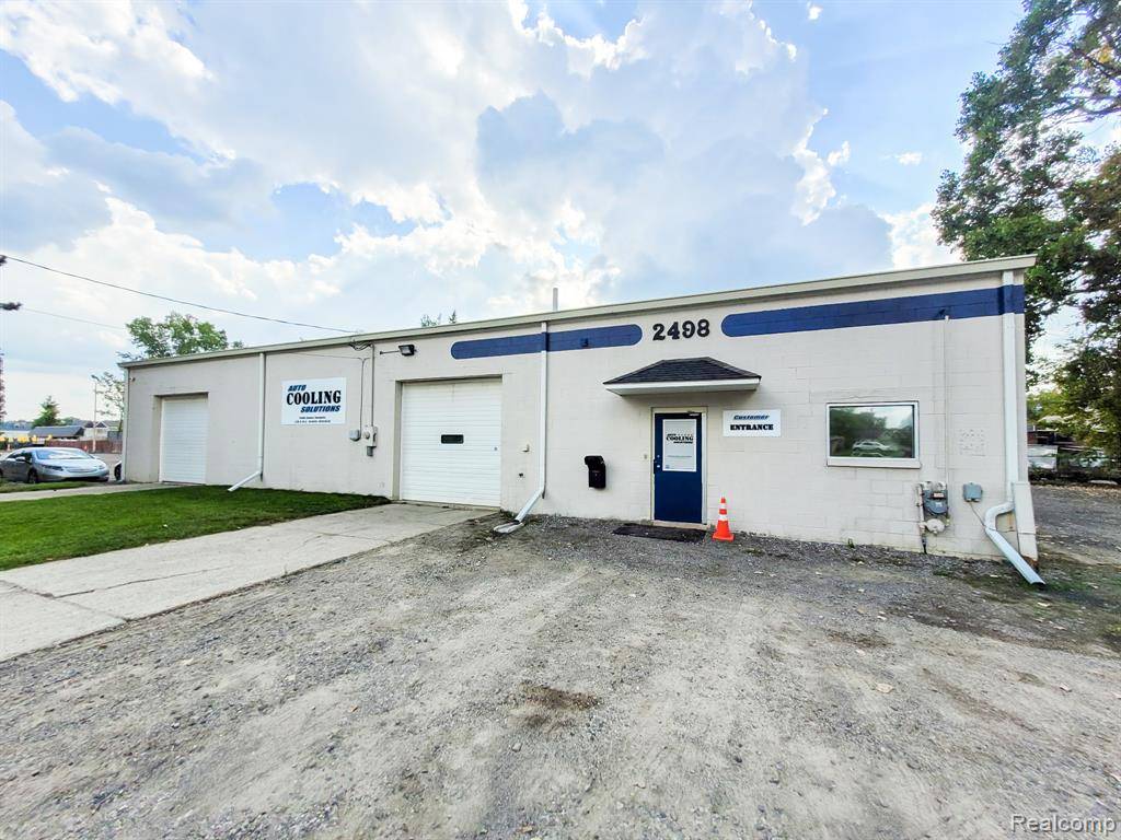 Grand Blanc, MI 48507,2498 Baker Heights