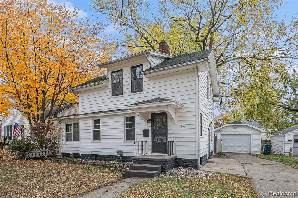 Lansing, MI 48910,610 N Dexter Drive