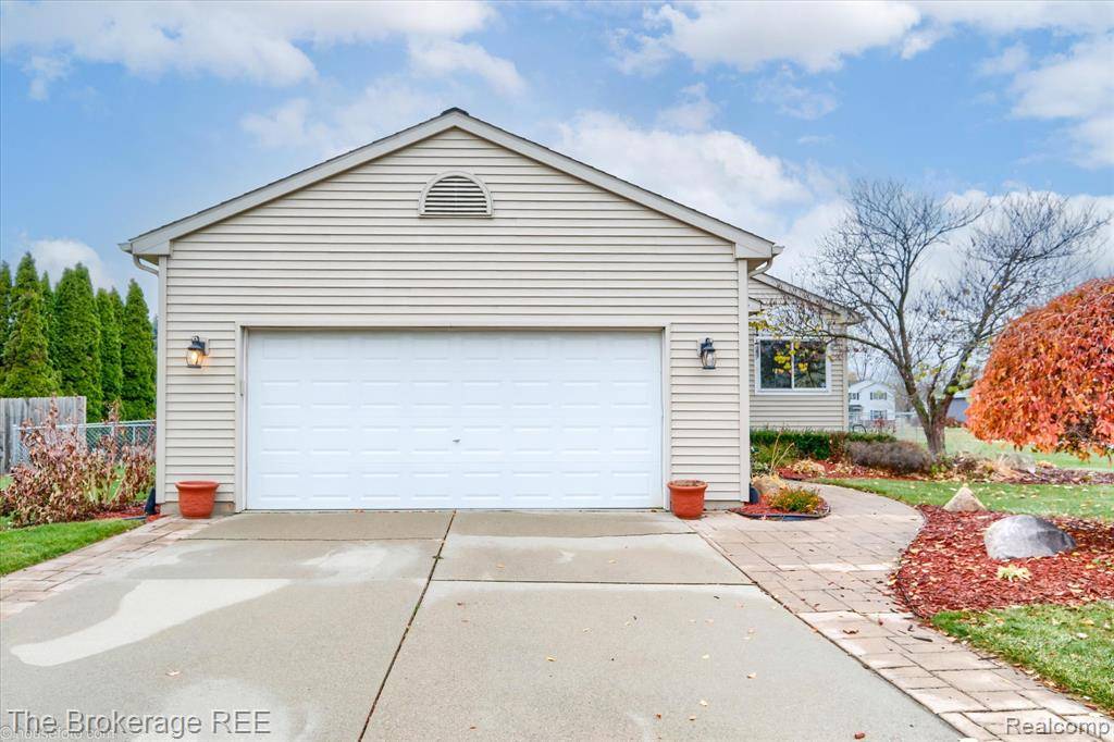 Davison, MI 48423,9475 Sandy Hollow Lane