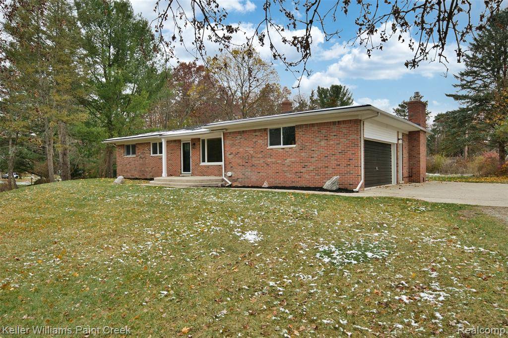 Lake Orion, MI 48362,108 Menasha Trail