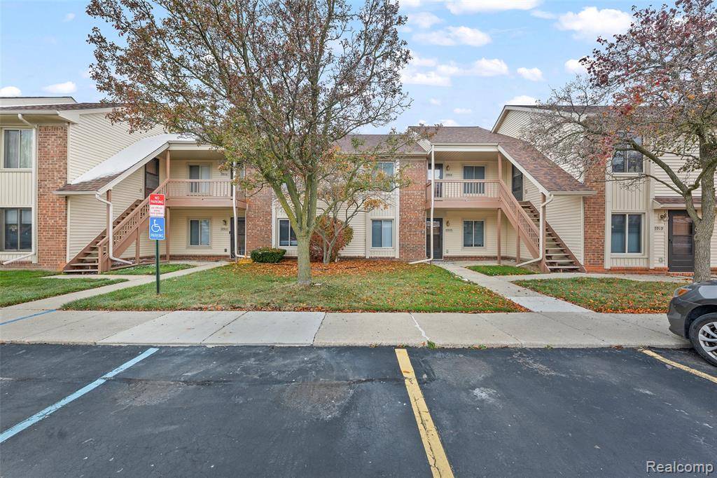 Roseville, MI 48066,17915 Phyllis Street