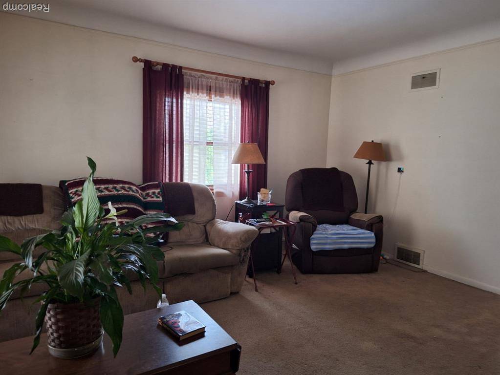 Dearborn Heights, MI 48125,4955 Harding Street