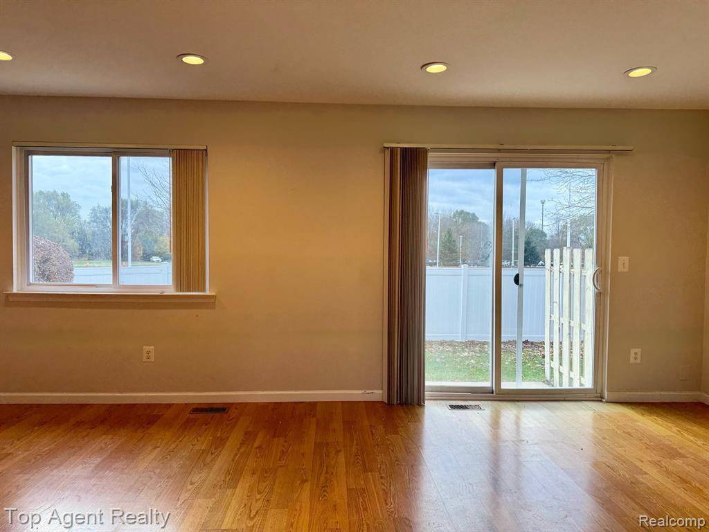 Shelby Twp, MI 48317,2280 Orchard Crest Street