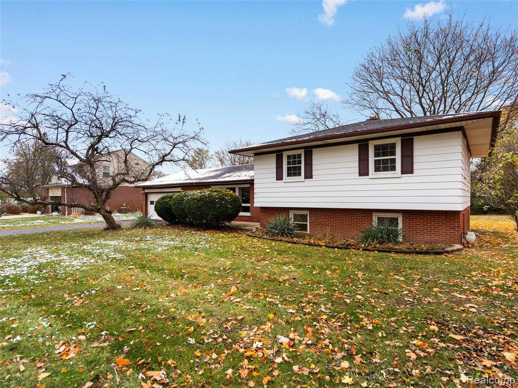 Novi, MI,24361 Glenda Street