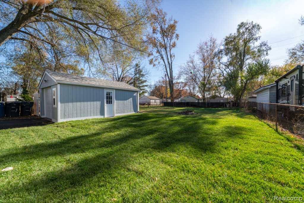 Westland, MI 48186,36051 Glen Street