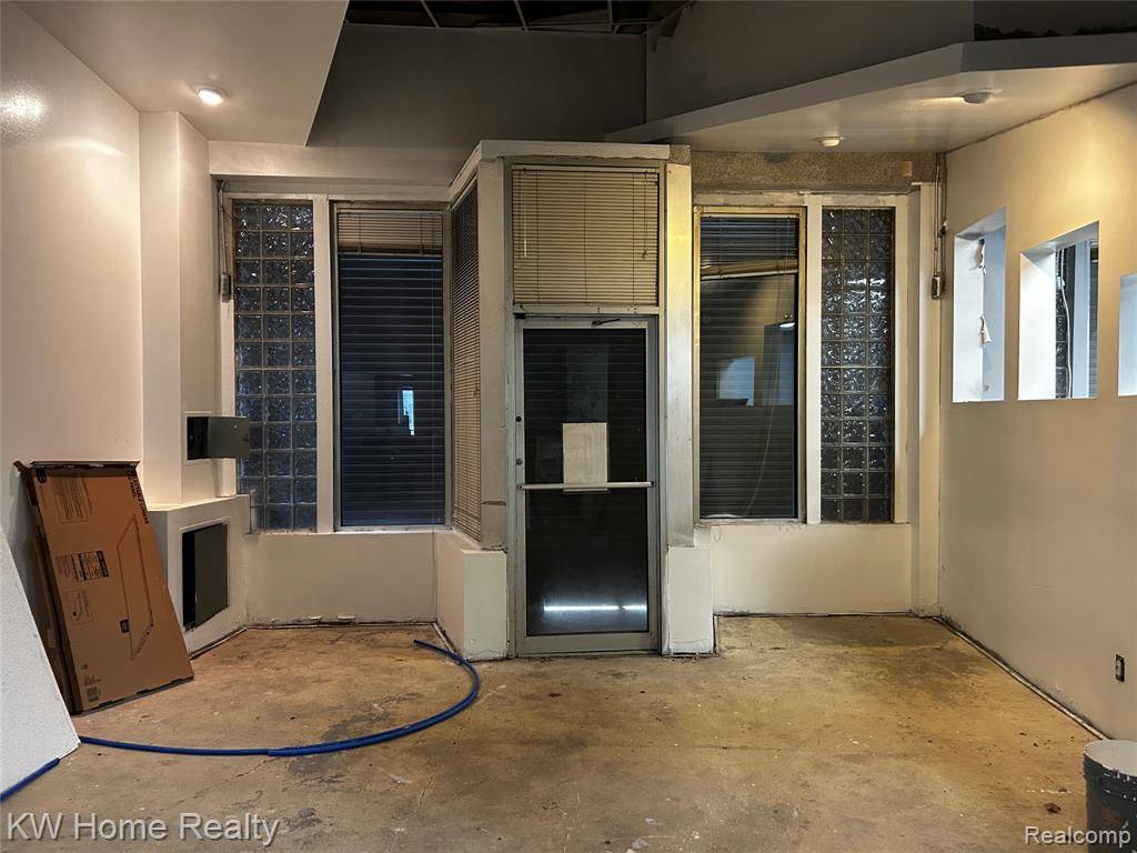 Detroit, MI 48213,9460 Conner Street