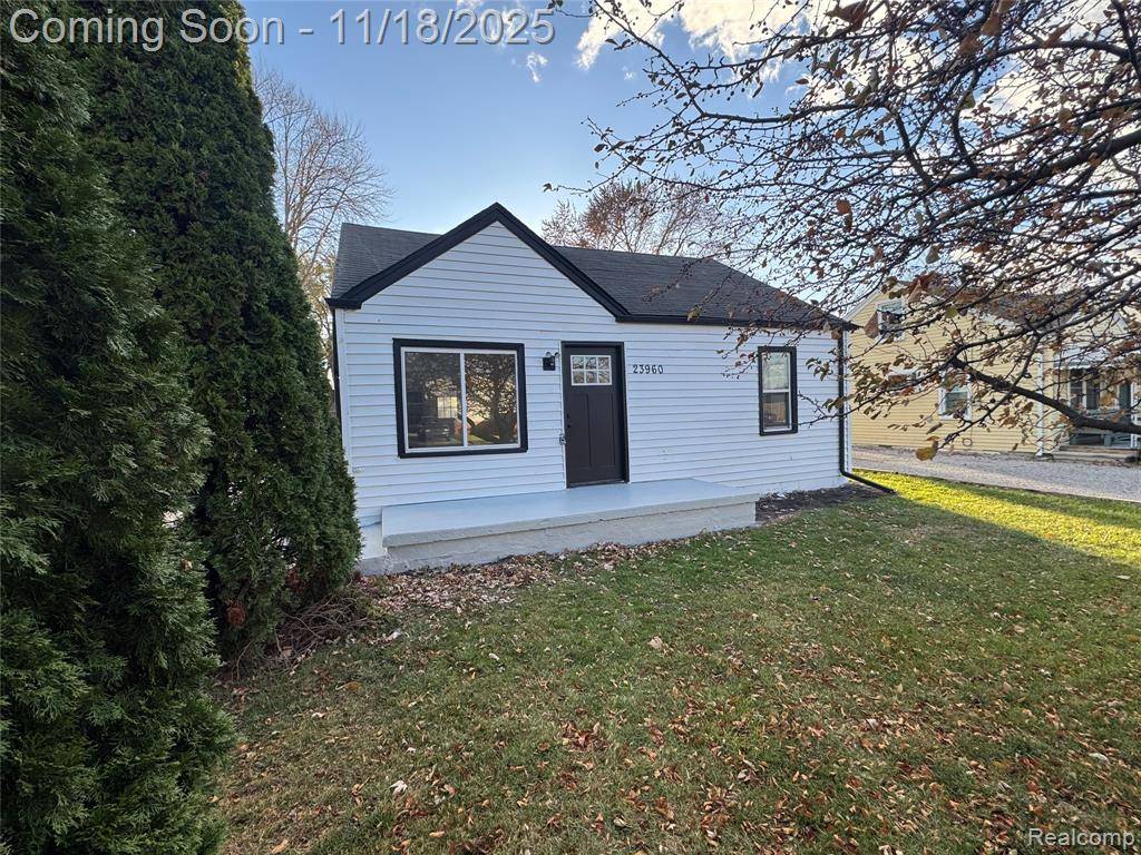 Clinton Twp, MI 48035,23960 Trombley Street
