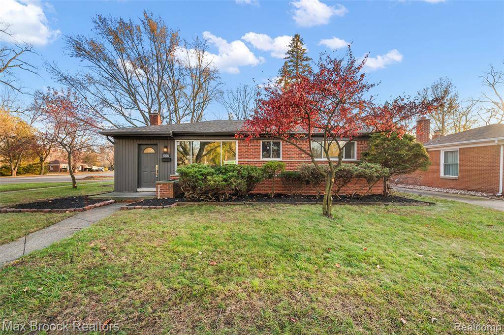 Livonia, MI 48150,34909 W Chicago Street