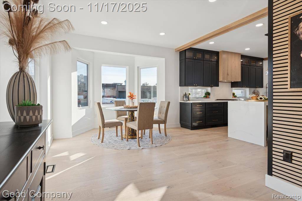 Royal Oak, MI 48067,125 N Washington Avenue