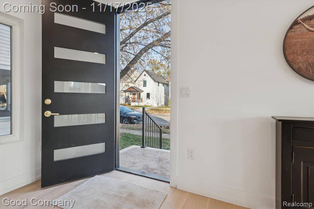 Royal Oak, MI 48067,125 N Washington Avenue